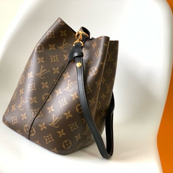 Louis Vuitton Monogram Bucket Large Black Lining - Picture 2 of 9